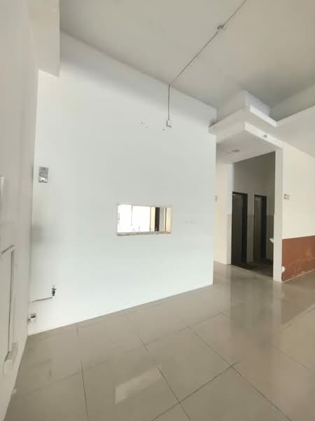 Shop / Office for Rent in Bandar Botanic (Klang) - Vivan Tan - Interior - PropertyGuru.com.my
