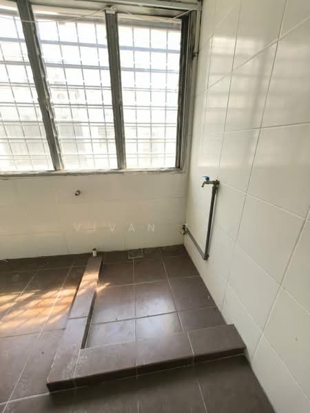 Shop / Office for Rent in Bandar Botanic (Klang) - Vivan Tan - Interior - PropertyGuru.com.my