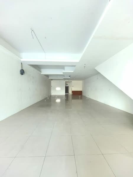 Shop / Office for Rent in Bandar Botanic (Klang) - Vivan Tan - Interior - PropertyGuru.com.my