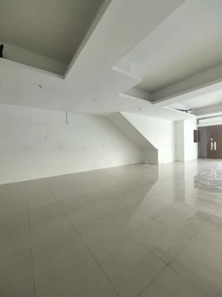 Shop / Office for Rent in Bandar Botanic (Klang) - Vivan Tan - Interior - PropertyGuru.com.my
