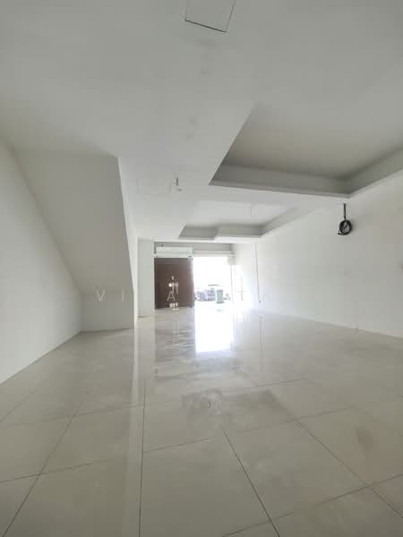 Shop / Office for Rent in Bandar Botanic (Klang) - Vivan Tan - Interior - PropertyGuru.com.my