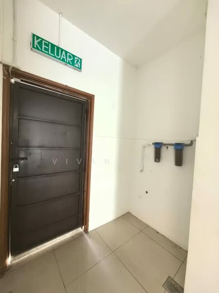 Shop / Office for Rent in Bandar Botanic (Klang) - Vivan Tan - Entrance - PropertyGuru.com.my