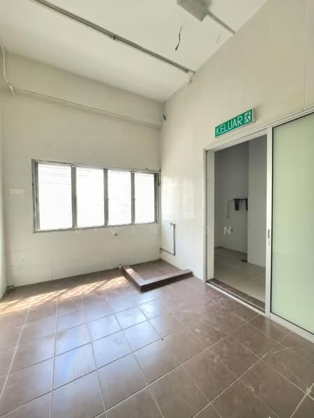Shop / Office for Rent in Bandar Botanic (Klang) - Vivan Tan - Interior - PropertyGuru.com.my