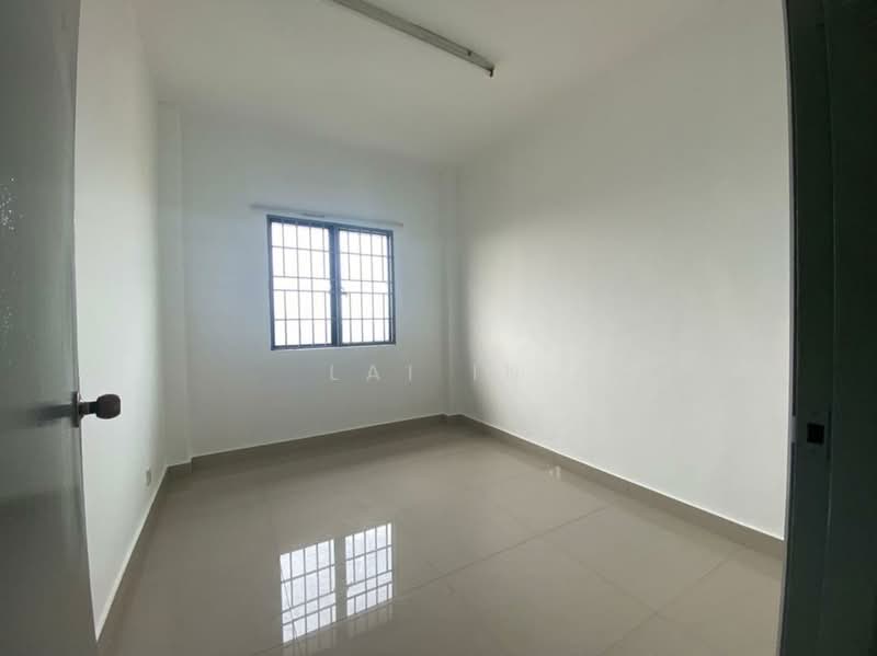 Apartment for Sale at Perdana Puri - Lai In - Bedroom - PropertyGuru.com.my
