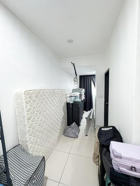 2-storey Terraced House for Sale in Taman Glenmarie (Johor Bahru) - Coco Feng Lily - Corridor - PropertyGuru.com.my