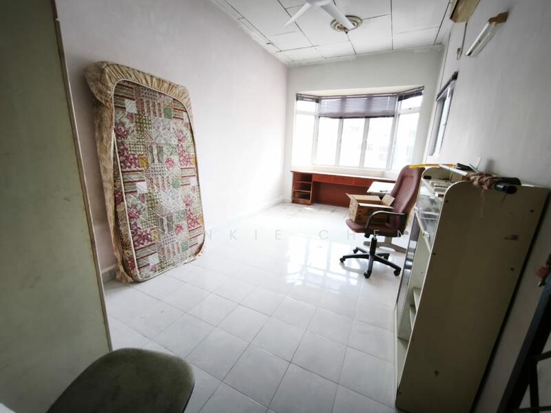 For Rent - Taman Pelangi Jalan Jingga