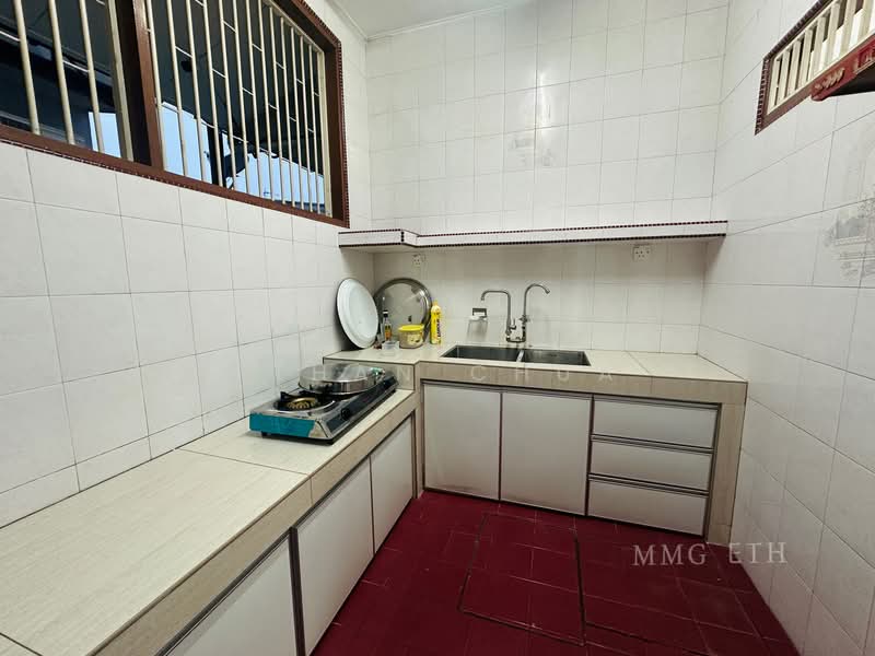 1-storey Terraced House for Rent in Pandamaran (Klang) - Ethan Chua - Kitchen - PropertyGuru.com.my