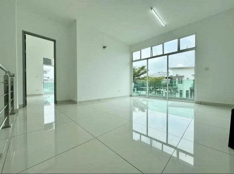 Cluster House for Sale in Skudai (Johor) - Yik Tat - Living Room - PropertyGuru.com.my