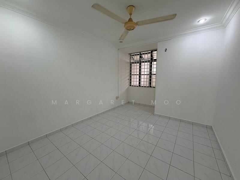 2-storey Terraced House for Sale in Taman Desa Cemerlang (Ulu Tiram) - Margaret Moo - Interior - PropertyGuru.com.my