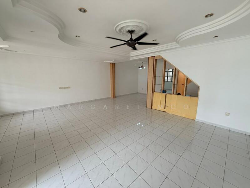 2-storey Terraced House for Sale in Taman Desa Cemerlang (Ulu Tiram) - Margaret Moo - Living Room - PropertyGuru.com.my