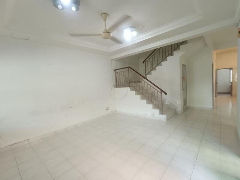 2-storey Terraced House for Sale in Johor Bahru (Johor) - Desmond Chan - Living Room - PropertyGuru.com.my