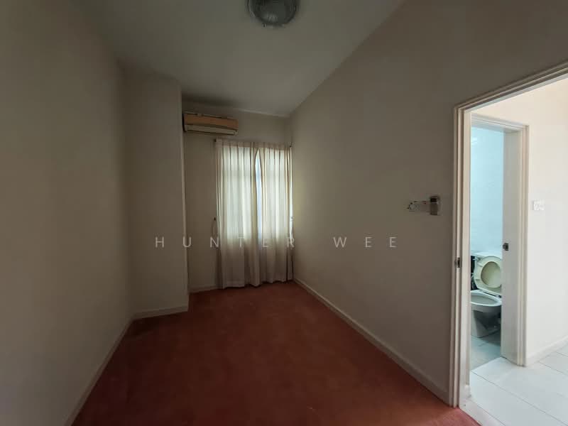 Kondominium untuk Dijual di Riverine Emerald - Hunter Wee - Bathroom - PropertyGuru.com.my