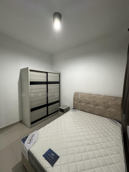 Servis Apartment untuk Disewa di Serviced Residence @ The Louvre @ Country Heights - Gordon Ling - Bedroom - PropertyGuru.com.my