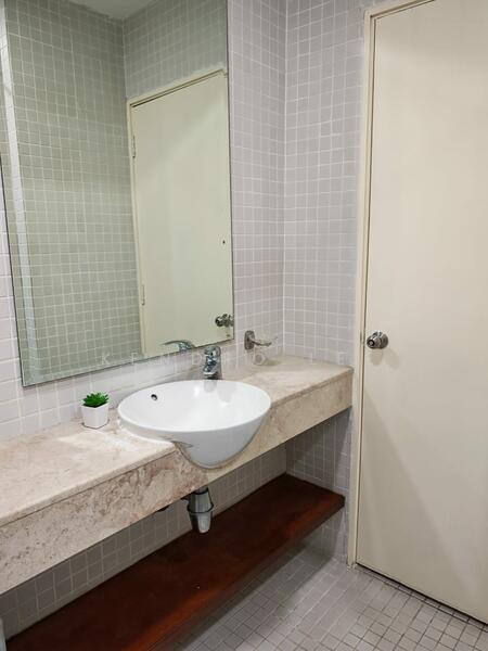 10 Semantan Suites untuk Untuk Disewa - RM 3,000 /bulan, Feb 2026 - Bathroom - PropertyGuru.com.my