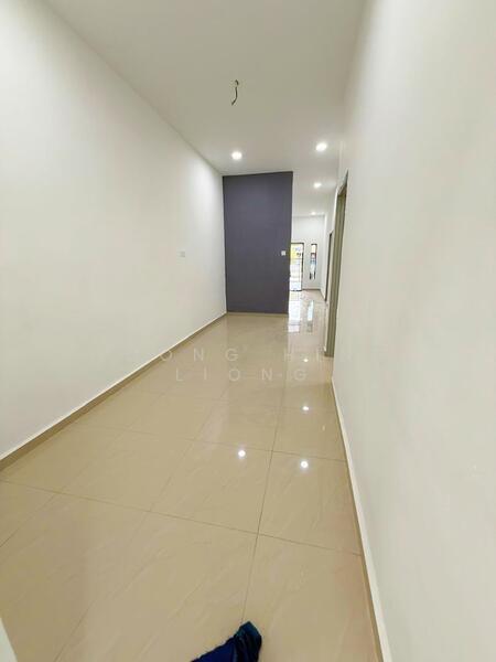 1-storey Terraced House for Sale in Taman Aman (Senai) - Loong Hing Liong - Corridor - PropertyGuru.com.my