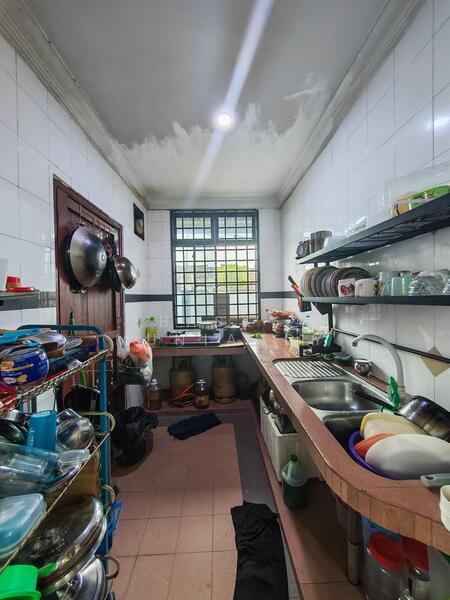 2-storey Terraced House for Sale in Johor Bahru (Johor) - Basky Muniandy - Kitchen - PropertyGuru.com.my