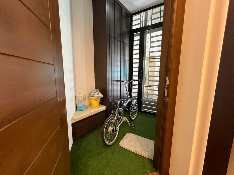 Maica Court untuk Untuk Dijual - RM 1,200,000, Feb 2026 - Entrance - PropertyGuru.com.my
