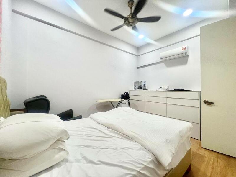 Condominium for Sale at Lake Point Residence - Ashraf Azwan - Bedroom - PropertyGuru.com.my