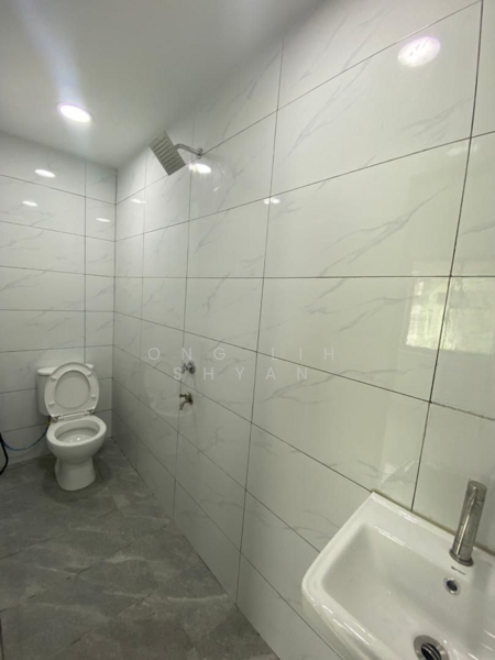 1-storey Terraced House for Sale in Skudai (Johor) - Ong Lih Shyan - Bathroom - PropertyGuru.com.my