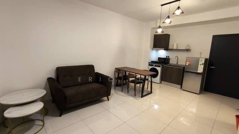 Servis Apartment untuk Disewa di The New Duo @ Edumetro - Eric Lim - Living Room - PropertyGuru.com.my