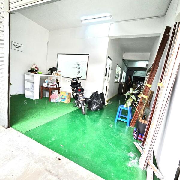 Shop for Rent in Batu Caves (Selangor) - Shiqin Saidin - Interior - PropertyGuru.com.my