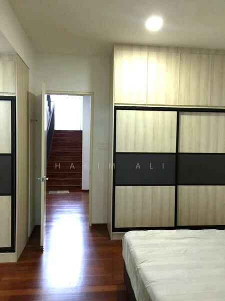 Zero-Lot Bungalow for Rent in Lakefront Villa (Cyberjaya) - Hakim Ali - Bedroom - PropertyGuru.com.my
