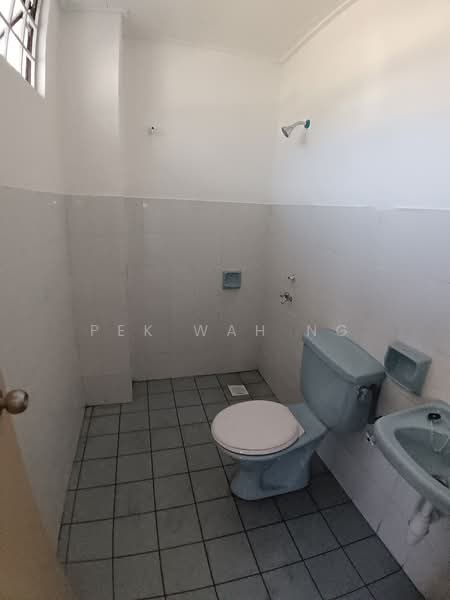 2-storey Terraced House for Rent in Bandar Utama 12 (Bandar Utama) - Pek Wah Ng - Bathroom - PropertyGuru.com.my