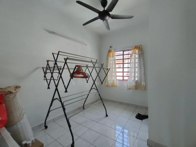 2-storey Terraced House for Sale in U16, Taman Bukit Subang (Shah Alam) - Nazri Hassan - Interior - PropertyGuru.com.my