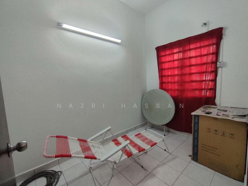 2-storey Terraced House for Sale in U16, Taman Bukit Subang (Shah Alam) - Nazri Hassan - Interior - PropertyGuru.com.my