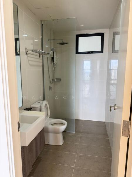 Service Residence for Rent at Southkey Mosaic - Wallace Ang - Bathroom - PropertyGuru.com.my