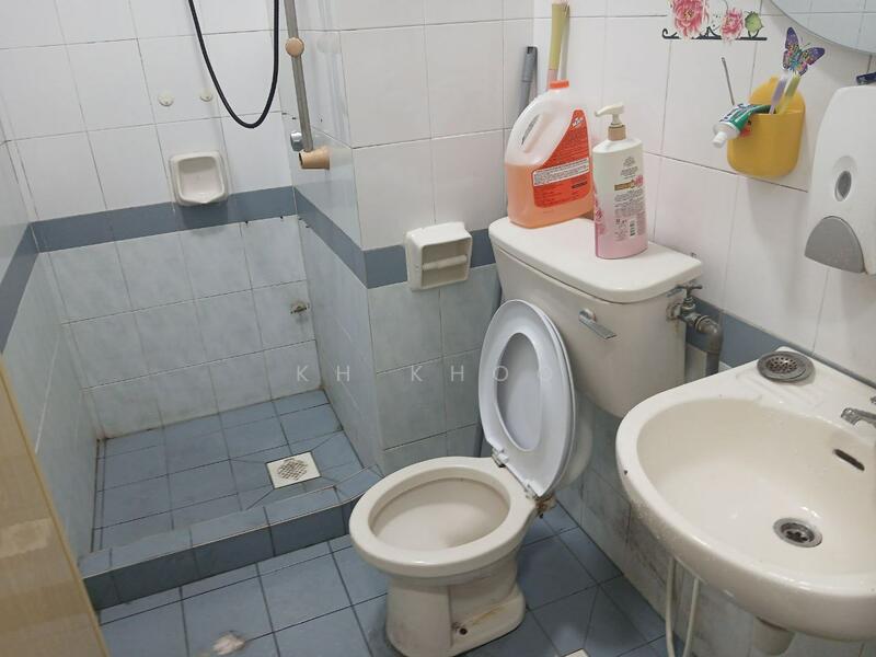 Service Residence for Sale at Rhythm Avenue - KH Khoo - Bathroom - PropertyGuru.com.my