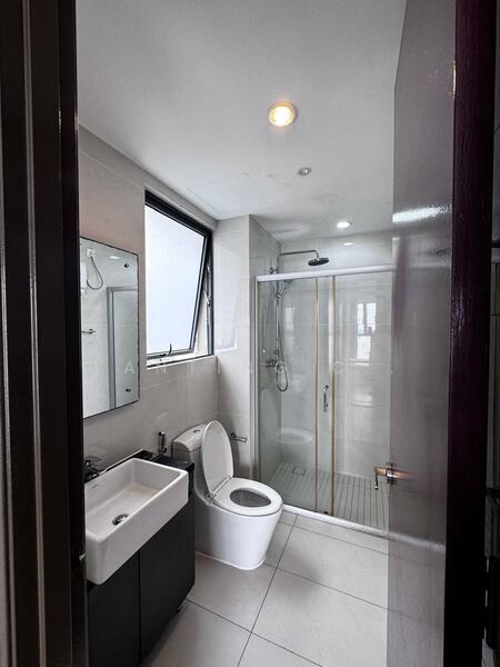 Bay Laurel @ Country Garden Danga Bay untuk Untuk Dijual - RM 710,000, Mac 2026 - Bathroom - PropertyGuru.com.my