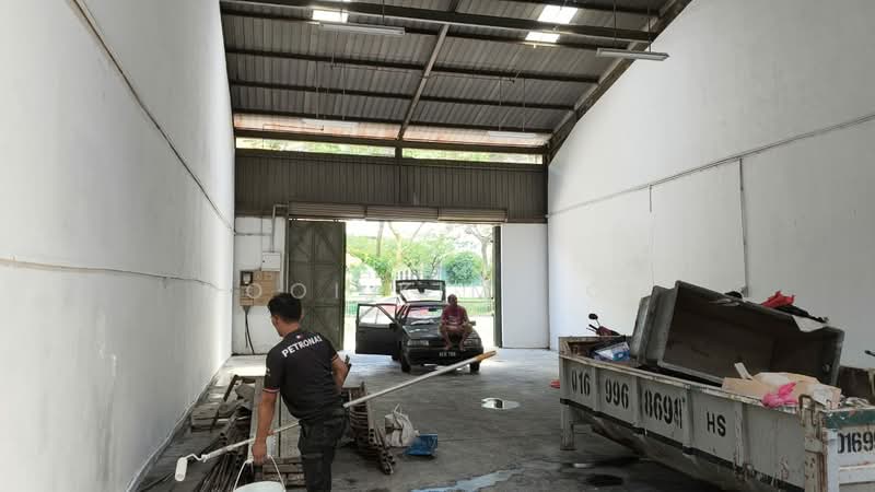 Terrace Factory for Rent in Subang Light Industrial Park (Subang Jaya) - Hooi Kim Loh - Interior - PropertyGuru.com.my