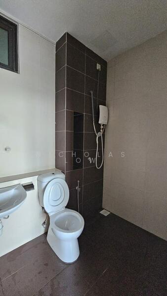 Service Residence for Rent at 8Scape Residence @ Sutera - Nicholas Low - Bathroom - PropertyGuru.com.my
