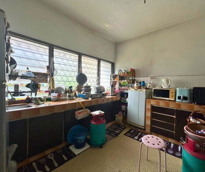 Lorong Rahim Kajai 9 untuk Untuk Dijual - RM 1,750,000, Mac 2026 - Kitchen - PropertyGuru.com.my