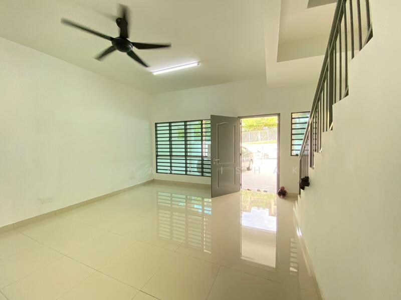 2-storey Terraced House for Rent in Rawang (Selangor) - Rohana Ishak - Living Room - PropertyGuru.com.my