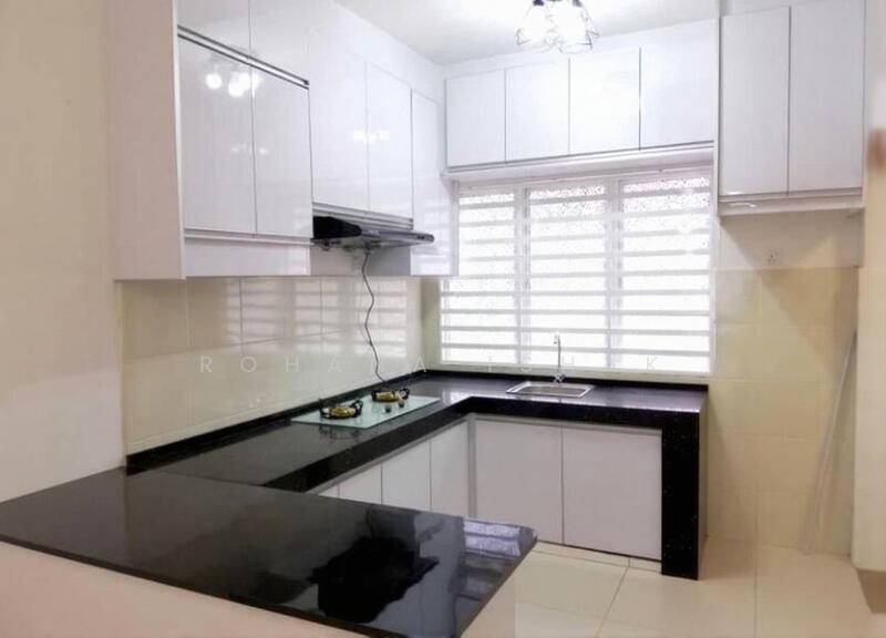 2-storey Terraced House for Rent in Rawang (Selangor) - Rohana Ishak - Kitchen - PropertyGuru.com.my