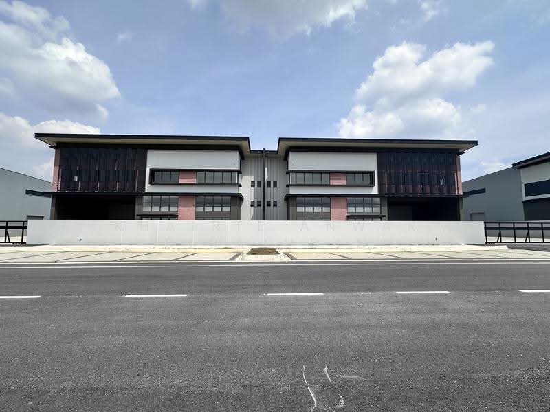 Semi-D Factory for Rent in Sungai Buloh (Selangor) - Khairil Anwar Sirajudin - Exterior - PropertyGuru.com.my