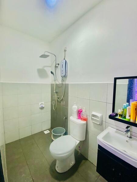 2-storey Terraced House for Sale in Rawang (Selangor) - Faisal Abu Omar - Bathroom - PropertyGuru.com.my