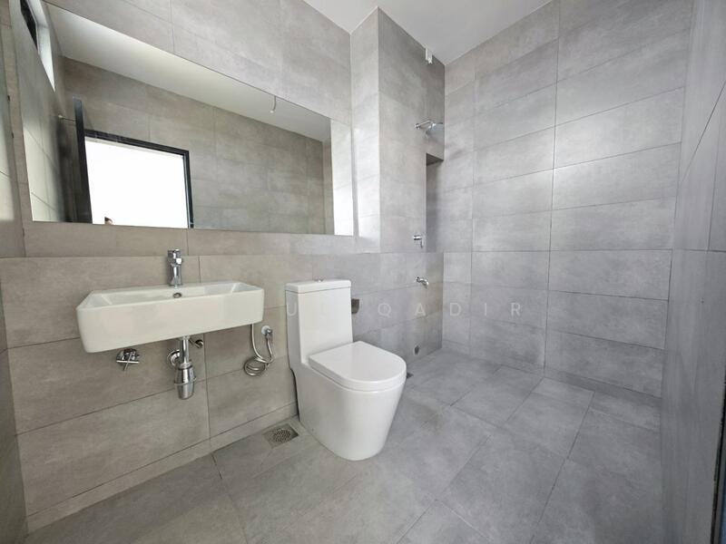 Terraced House for Sale in Sepang (Selangor) - Abdul Qadir - Bathroom - PropertyGuru.com.my