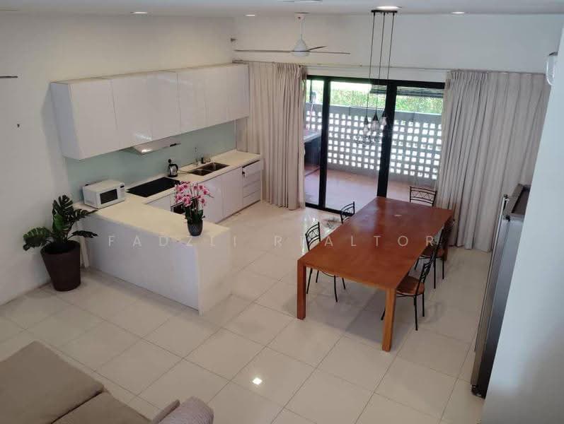 3-storey Terraced House for Sale in Seri Kembangan (Selangor) - Fadzli Realtor - Kitchen - PropertyGuru.com.my