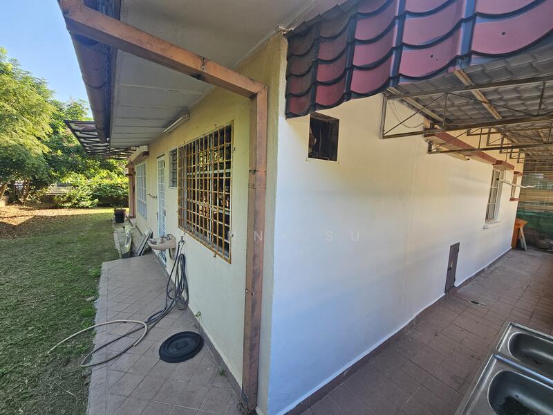 2-storey Terraced House for Sale in Bukit Jelutong (Shah Alam) - Winny Su - Exterior - PropertyGuru.com.my