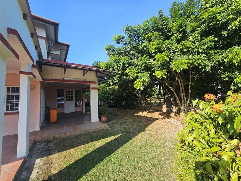 2-storey Terraced House for Sale in Bukit Jelutong (Shah Alam) - Winny Su - Exterior - PropertyGuru.com.my