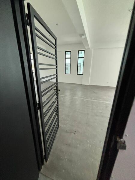Shop for Rent in Bandar Seri Alam (Masai) - Jesy Tey - Interior - PropertyGuru.com.my