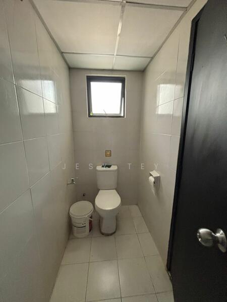 Shop for Rent in Bandar Seri Alam (Masai) - Jesy Tey - Bathroom - PropertyGuru.com.my