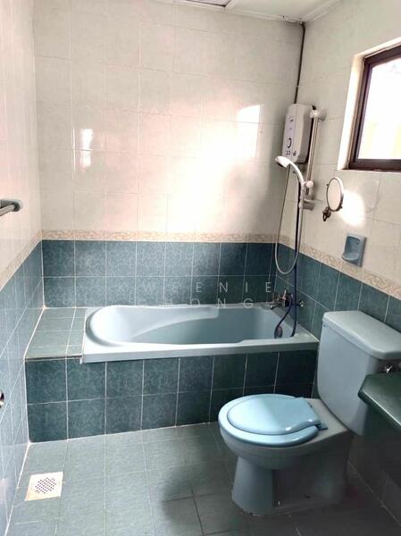 Condominium for Sale at Tiara Faber - Kweenie Chong - Bathroom - PropertyGuru.com.my