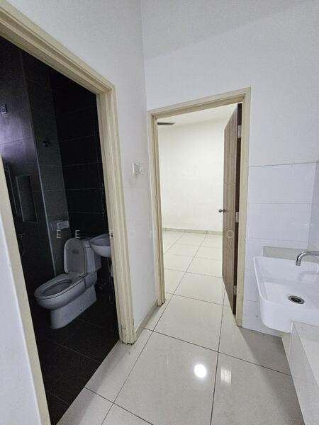 2-storey Terraced House for Sale in Taman Seri Austin (Tebrau) - Ee Fong Toh - Bathroom - PropertyGuru.com.my