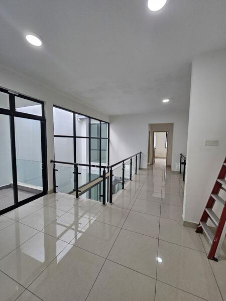 2-storey Terraced House for Sale in Taman Seri Austin (Tebrau) - Ee Fong Toh - Corridor - PropertyGuru.com.my