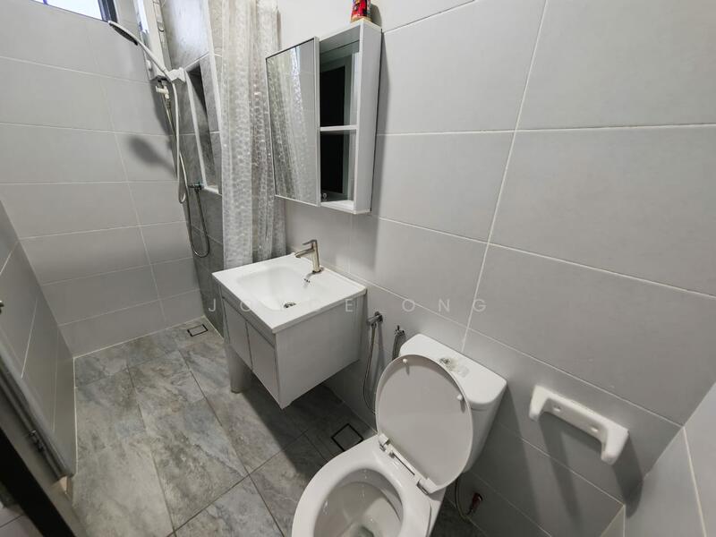 KSL Residence 2 @ Kangkar Tebrau untuk Untuk Disewa - RM 2,000 /bulan, Apr 2026 - Bathroom - PropertyGuru.com.my