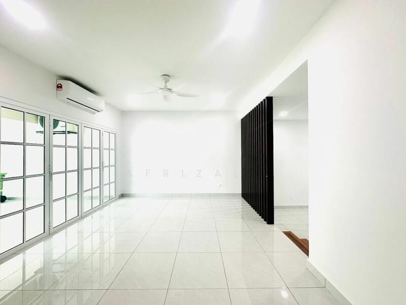 Taman Tun Dr Ismail untuk Untuk Disewa - RM 5,000 /bulan, Feb 2026 - Living Room - PropertyGuru.com.my